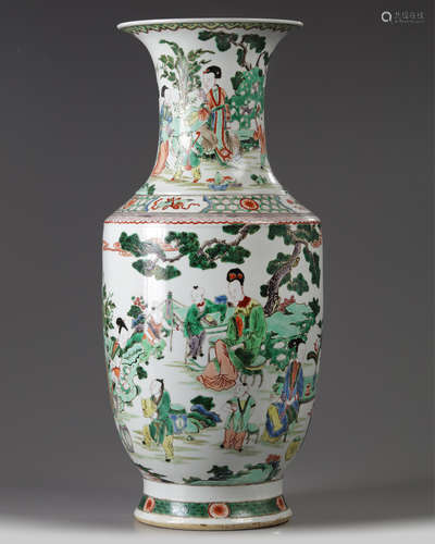 A large Chinese famille verte vase