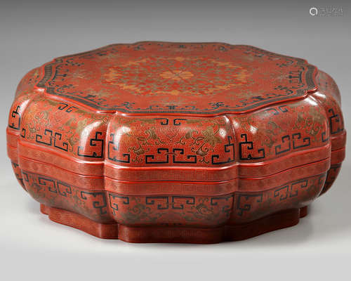 A Chinese qianjin and tianqi lacquer foliate box and cover