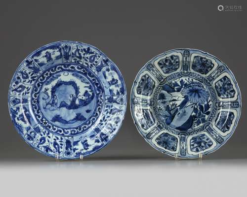 Two Chinese ‘Kraak porcelain’ dishes