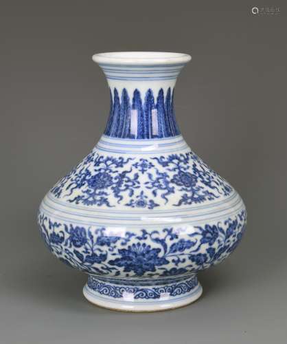Blue And White Porcelain Vase, Yong Zheng Mark