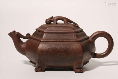 Zisha Tea Pot With Beast Finial