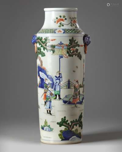 A Chinese wucai porcelain vase
