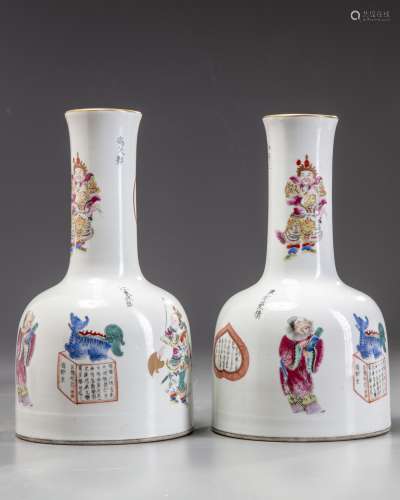 A pair of Chinese famille rose mallet vases