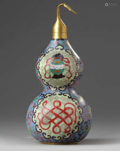 A Chinese cloisonné double gourd vase