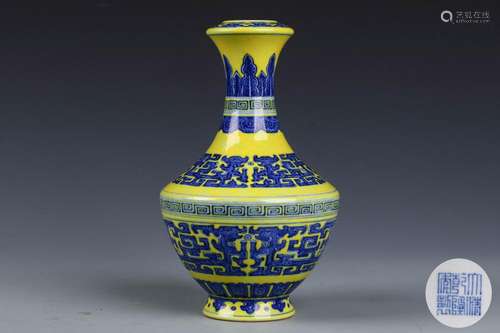 A Chinese Yellow Ground Blue and White Porcelain Vase