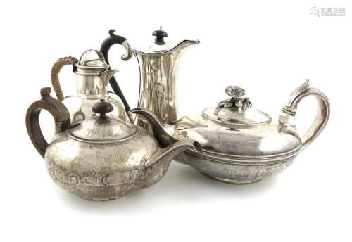 Λ A mixed lot of silver items, comprising: a Willi…