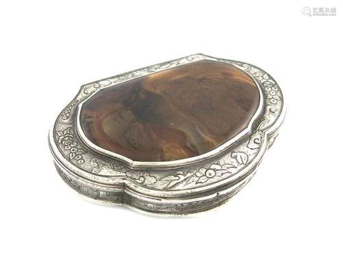 A George II silver and agate snuff box, marked to …