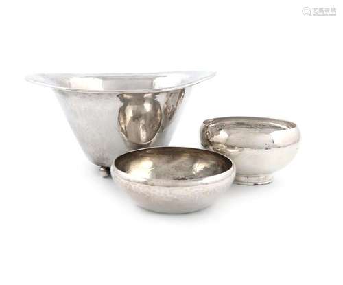 An American silver bowl, by Lebolt and Company, Ch…