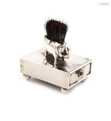 An Edwardian novelty silver pen wipe and stamp box…