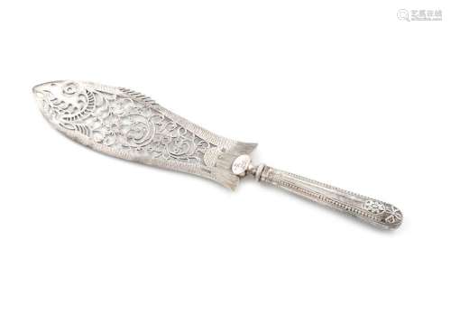 A George III silver fish slice, by Young, Greaves …
