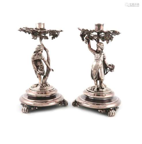 A pair of Victorian electroplated figural tazza ba…