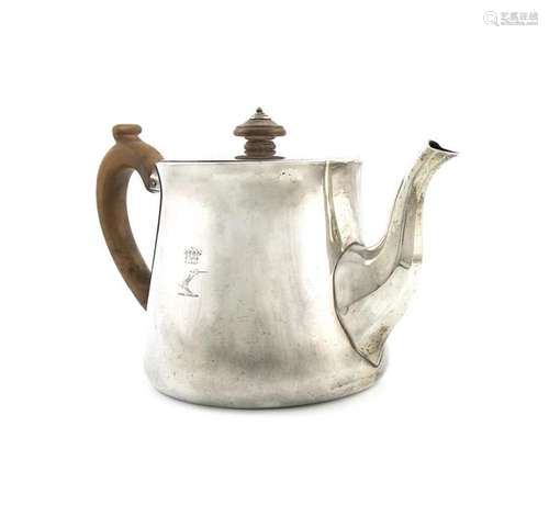 A George IV silver teapot, by Robert Garrard, Lond…