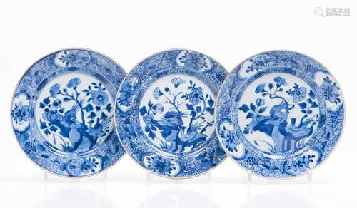 A three plate setChinese export porcelainBlue underglaze decoration of landscape with