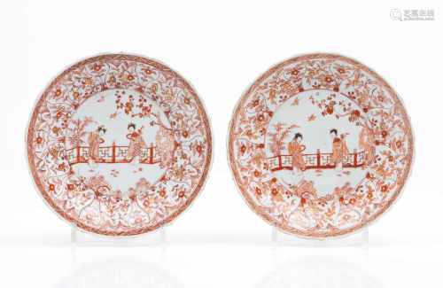A pair of scalloped platesChinese export porcelainIron oxide and gilt decoration with central garden