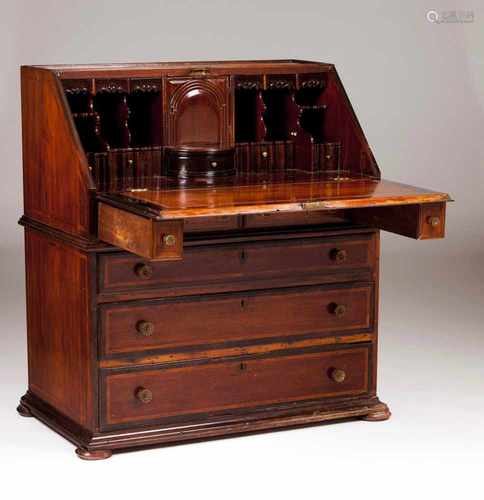 A D. Maria (1777-1816) bureauRosewood with thornbush inlaid decorationThree long and four short