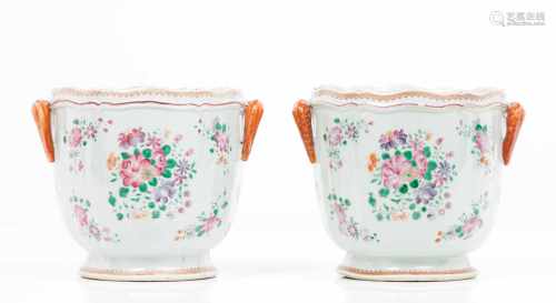 A pair of wine coolersChinese export porcelainFloral polychrome 
