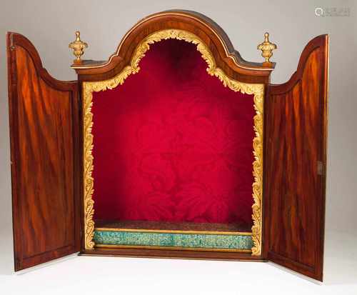 A D. Maria (1777-1816) oratoryRosewoodCarved and gilt decorationSilk lined interiorWith marble