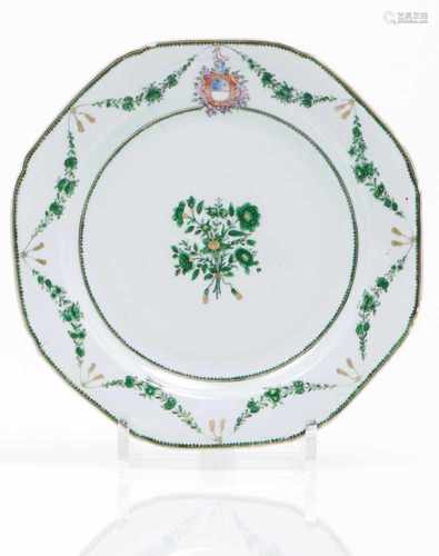 An octagonal plateChinese export porcelainPolychrome and gilt decoration with armorial for Joaquim