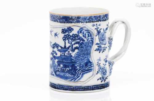 A mugChinese export porcelainBlue decoration with cartouche depicting a riverscape with a boat and