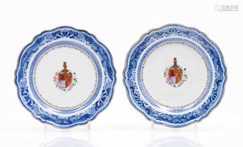 A pair of scalloped platesChinese export porcelainPolychrome decoration with armorial for António