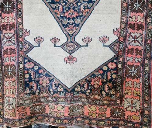 Antique Persian Hamadan carpet, 4