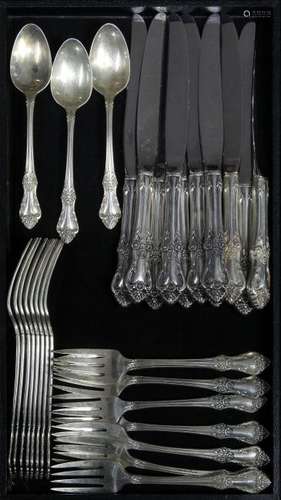 (lot of 31) Onieda sterling partial flatware set in the