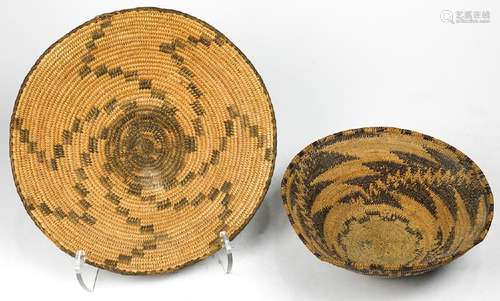 Pomo basket and tray group