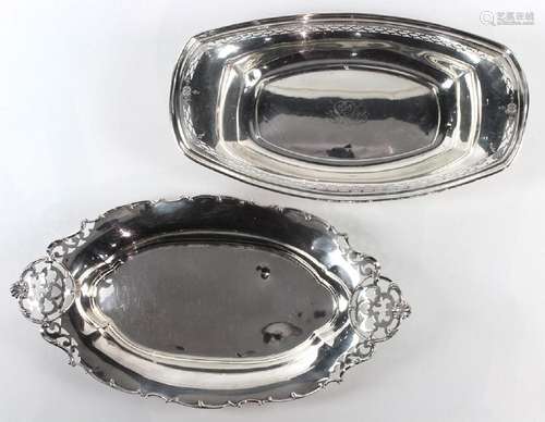 (lot of 2) Towle and Wallace sterling serving dishes