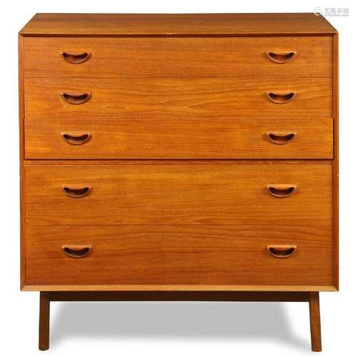 Peter Hvidt Danish dresser, having five graduated