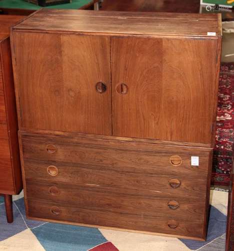 Moderne chest on chest, the two door cabinet rising