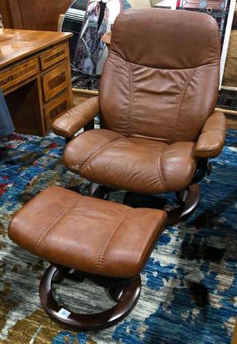 (lot of 2) Stressless chair and ottoman