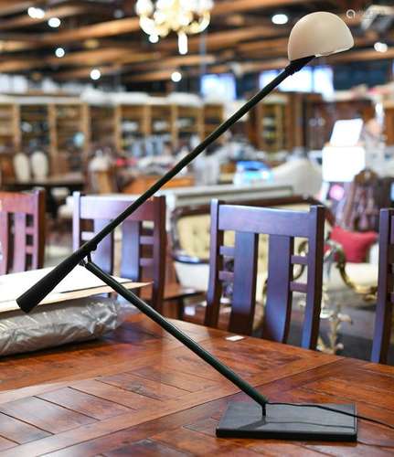 Modern adjustable desk lamp, 30