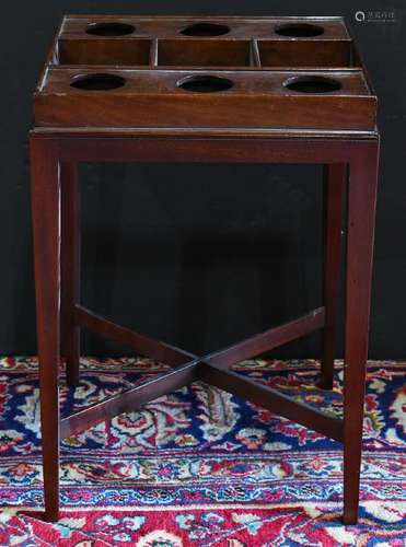 Federal style side table