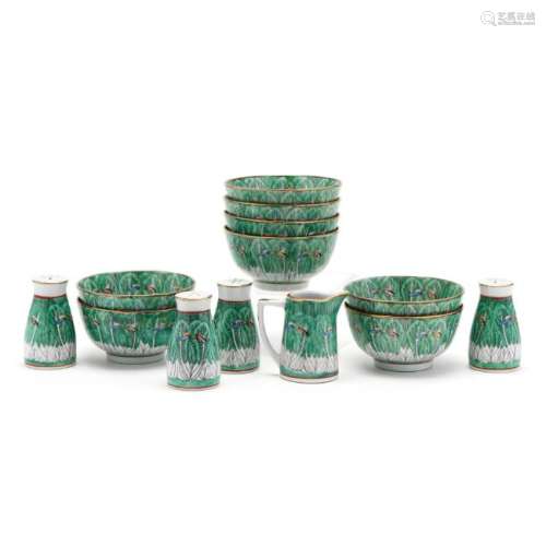 A Group of Chinese Cabbage Leaf Export Porcelain