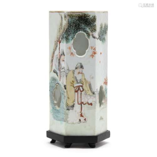 A Chinese Porcelain Hat Stand