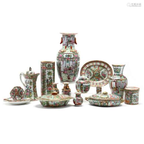 Chinese Export Porcelain Accessory Pieces
