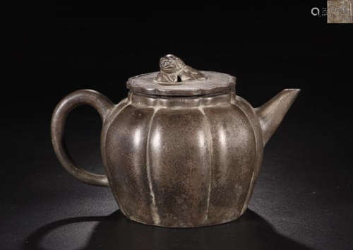 A ZISHA MELON SHAPED TEAPOT