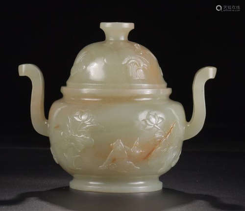 A HETIAN JADE FLOWER CAREVD CENSER