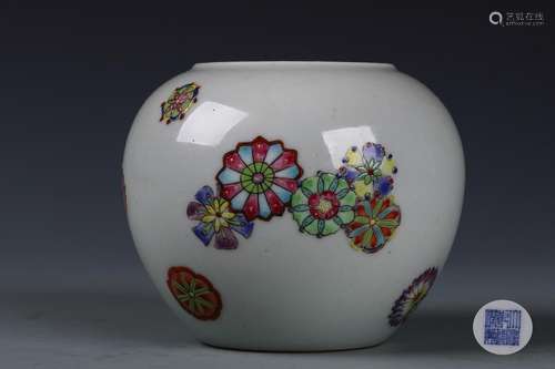 A Chinese Famille-Rose Porcelain Jar