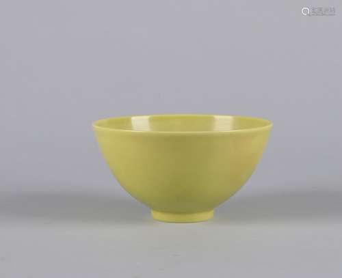 A Chinese Yellow Glazed Porcelain Bowl