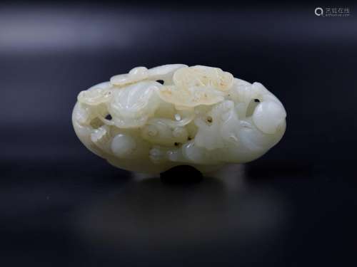 A Chinese Carved Jade Pendant