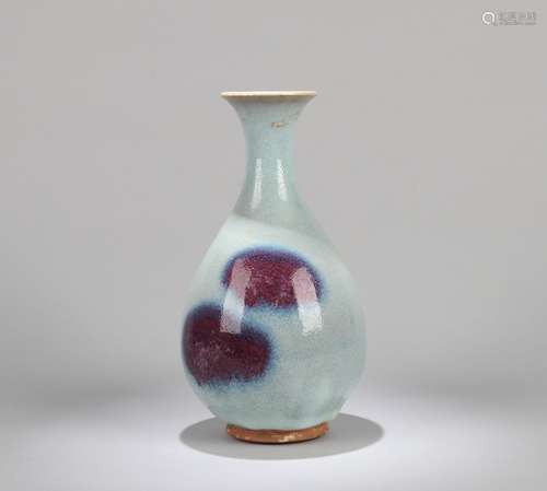 A Chinese Jun-Type Porcelain Vase