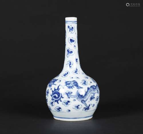 A Chinese Blue and White Porcelain Vase