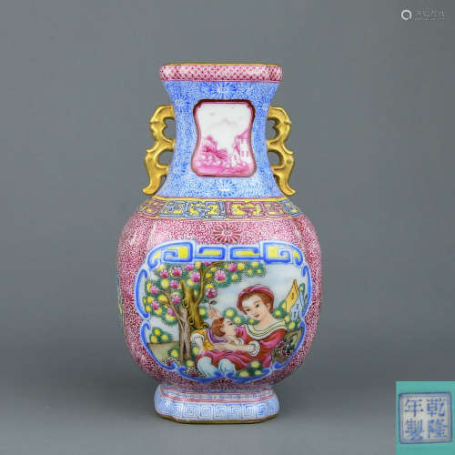  A Chinese Enamel Glazed Porcelain Vase