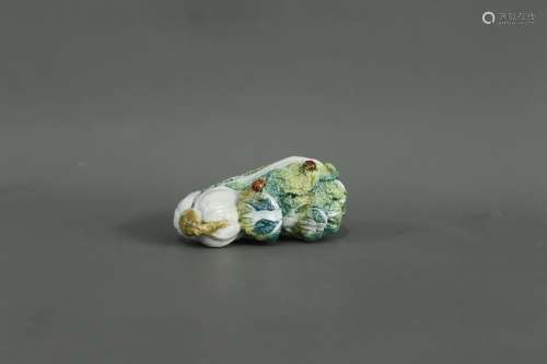 A Chinese Famille-Rose Porcelain Paper Weight