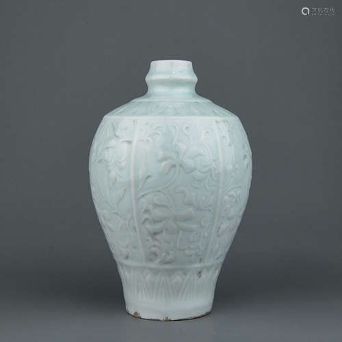 A Chinese Hutian Porcelain Vase