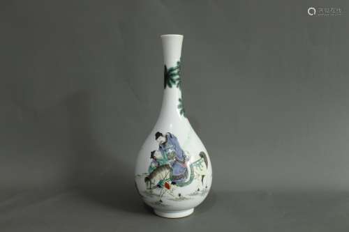 A Chinese Wu-Cai Porcelain Vase