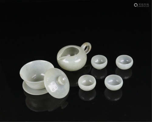 CHINESE CELADON JADE TEA POT WITH FOUR CUPS