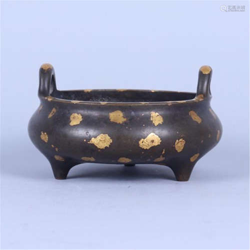 CHINESE PARTLY GILT BRONZE TRIPLE FEET ROUND CENSER