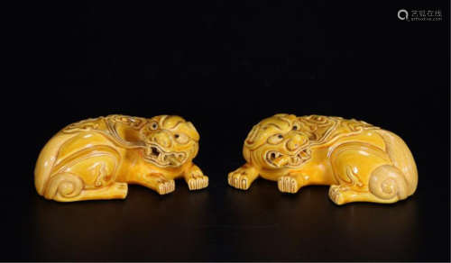 PAIR OF CHINESE PORCELAIN YELLOW GLAZE LIONS PAPER WEIGHTS